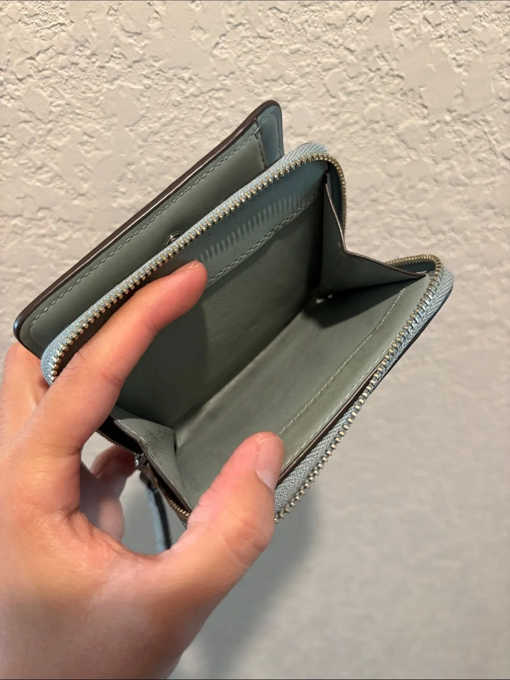 Tory Burch Croc-Embossed Zip Wallet in Pale Gray
